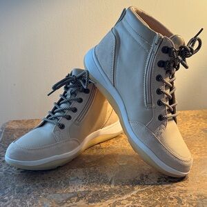 Vionic Beige High-Top Sneakers